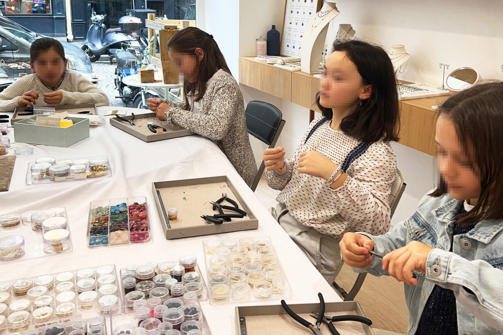 Offrir un atelier enfant : création d'un bijou - OSCAR Bijoux