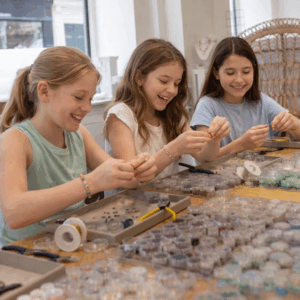 Réserver un atelier pour enfant : création d'un bijou - 69€