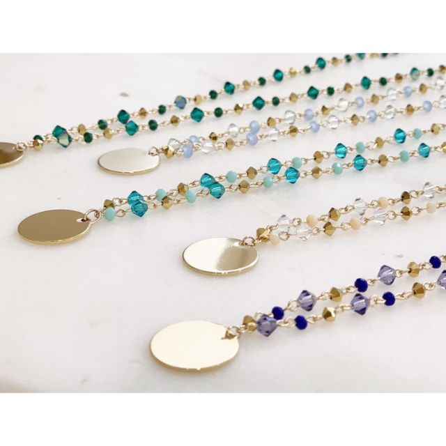 Voici le collier intemporel  LOVE - JOY - PEACE 
Venez faire graver votre mantra ! ✨